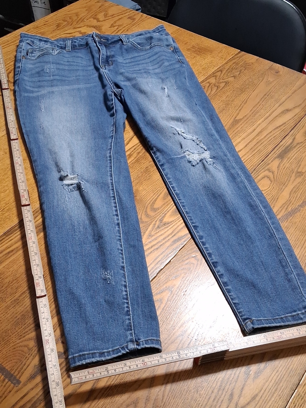 JUDY BLUE Jeans Womens 32 Blue SKINNY LEGS ?? DISTRESSED Pants Denim Used
